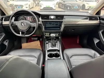 Volkswagen Phideon