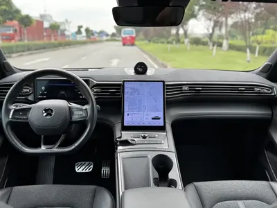 Nio EC6