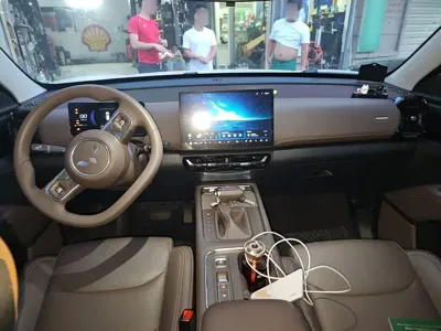 Wuling Xingguang 560