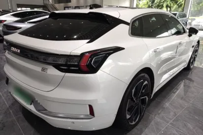 Zeekr 001