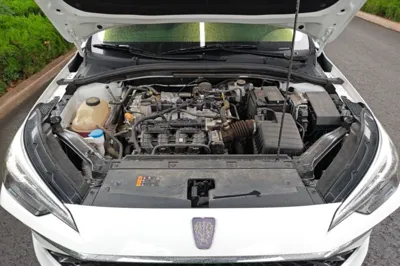 Roewe i5