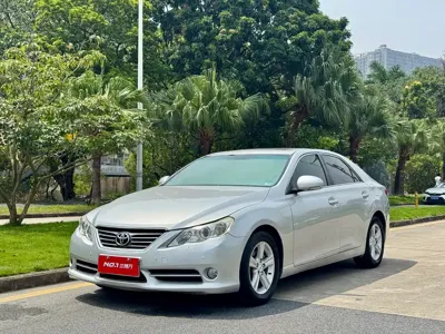 Toyota Reiz