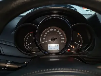 Toyota Yaris L
