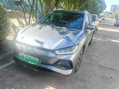 BYD e2