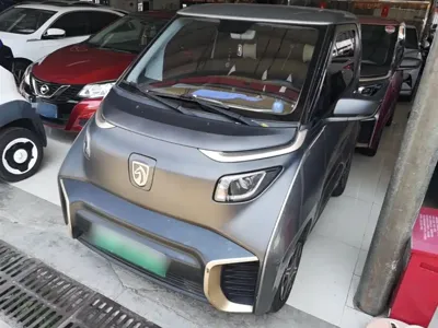 Baojun E200
