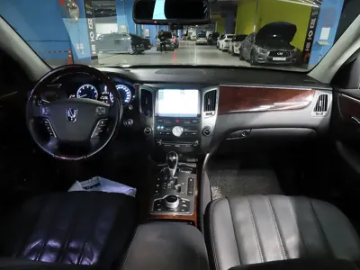 Hyundai Equus