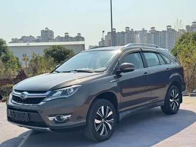 BYD S7