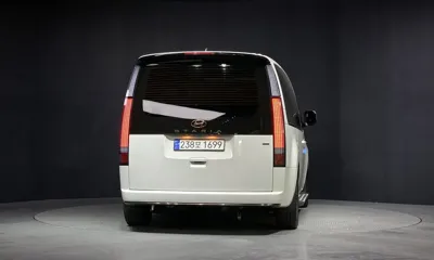 Hyundai Staria
