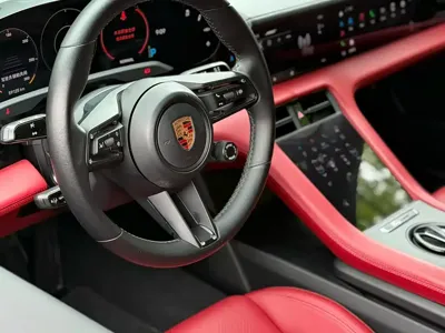 Porsche Taycan