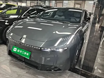 Lynk & Co Z10