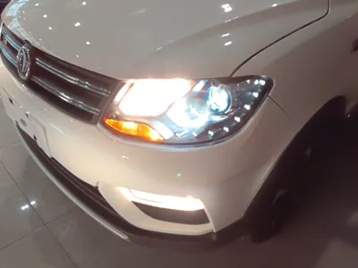 Dongfeng Fengon 370