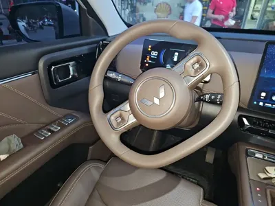Wuling Xingguang 560