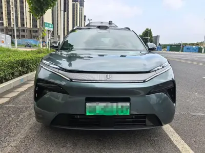 BYD 唐L
