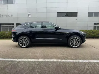 Aston Martin DBX