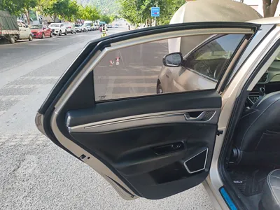 Geely Emgrand GL