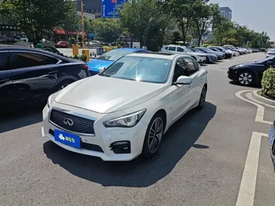 Infiniti Q50L