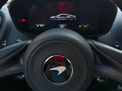 McLaren GT