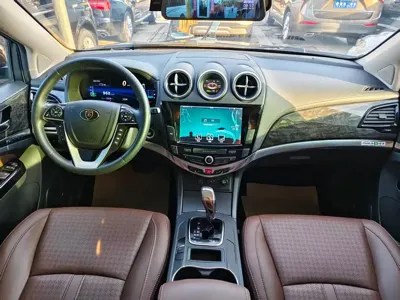 BYD S7