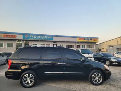 Kia Canival