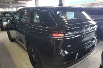 Leapmotor C10