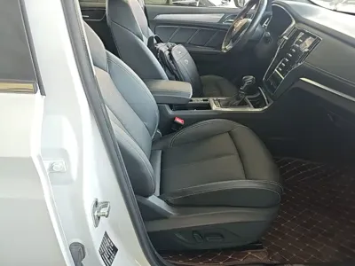 Roewe RX5