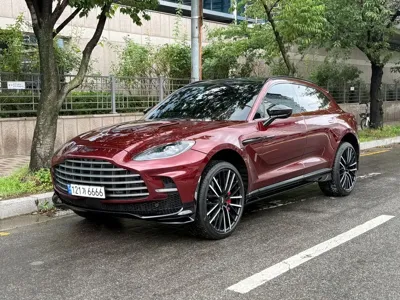 Astonmartin DBX