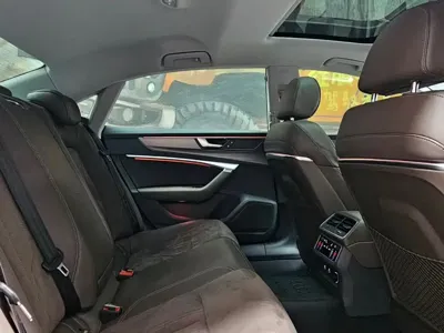 Audi A7L