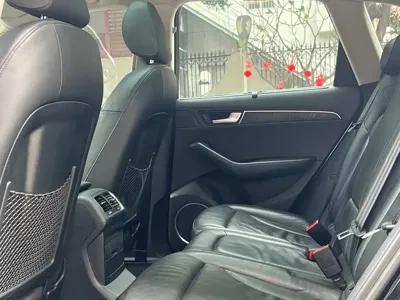 Audi Q5 (Import)