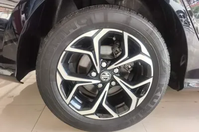 MG 5