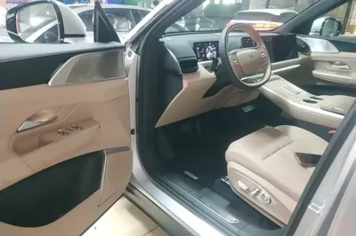 Xpeng G9