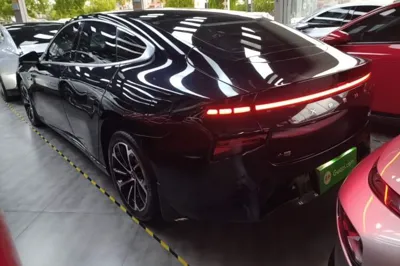 Xpeng P7