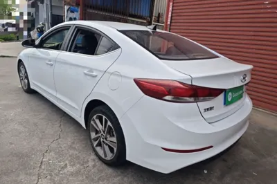 Hyundai Elantra (6th Generation
