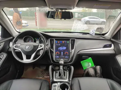 Zotye SR7