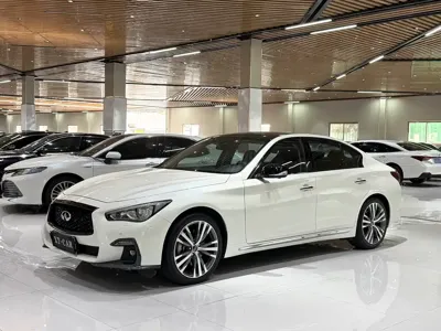 Infiniti Q50L
