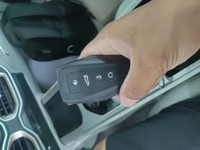Geely ICON