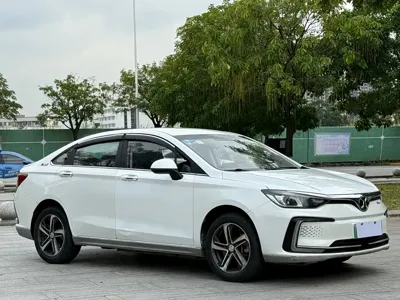 BAIC EU5