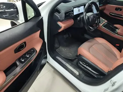 Nio EC6