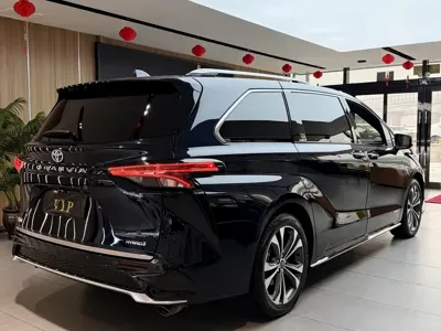 Toyota Granvia