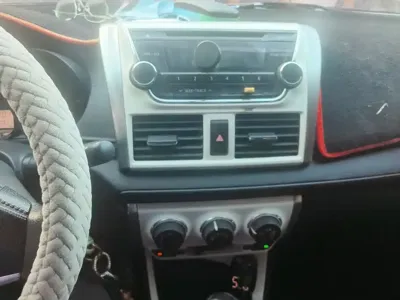 Toyota Yaris L