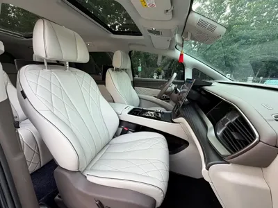 Denza Denza D9