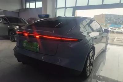 Nio ET5