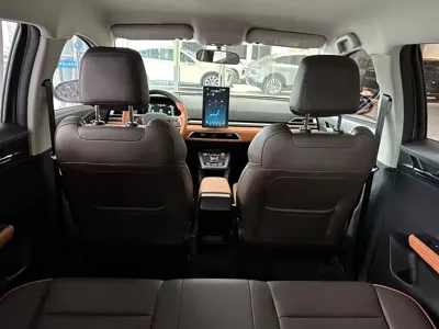 BYD e2