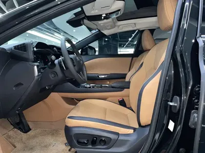 Lexus RZ