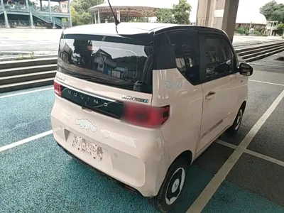 Wuling MINIEV