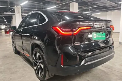 Nio EC6