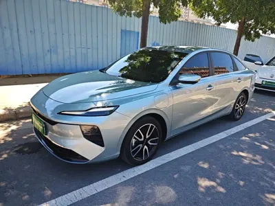 Roewe 荣威D6