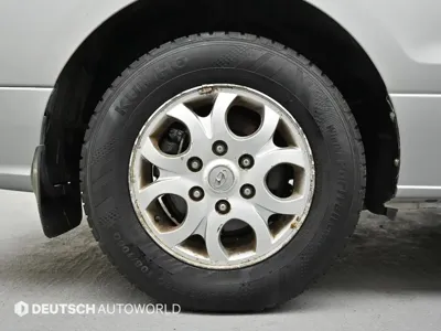 Hyundai Starex