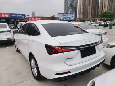 Roewe i5