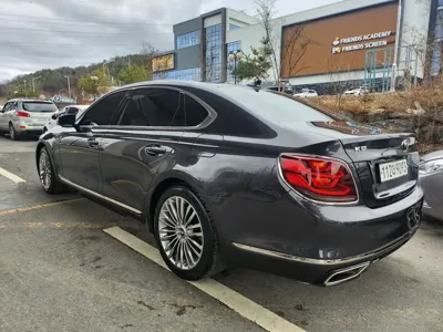 Kia K9