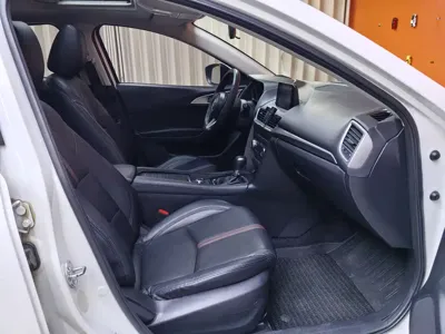Mazda 3 Axela